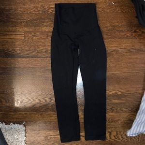 black lulu leggings
